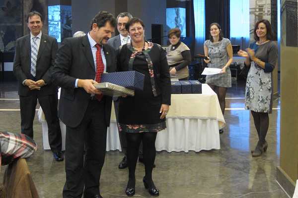 Correos homenajea a Alfonso Palacio