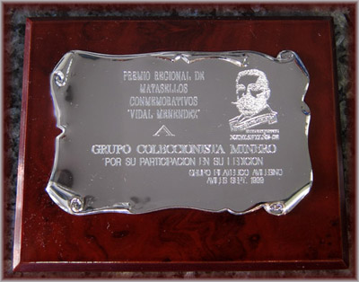 Placa de agradecimiento por la participaci�n en la primera convocatoria del Premio "Vidal Men�ndez" del Grupo Filat�lico Avilesino
